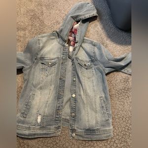 Maurice’s Jean jacket size large